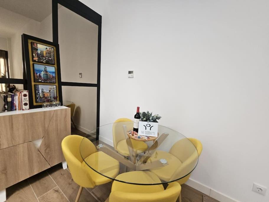 The Gabriels Con Terraza Apartment Madrid Luaran gambar
