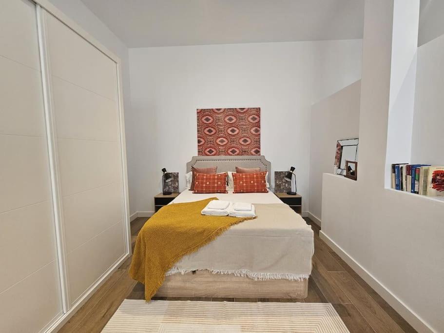 The Gabriels Con Terraza Apartment Madrid Luaran gambar