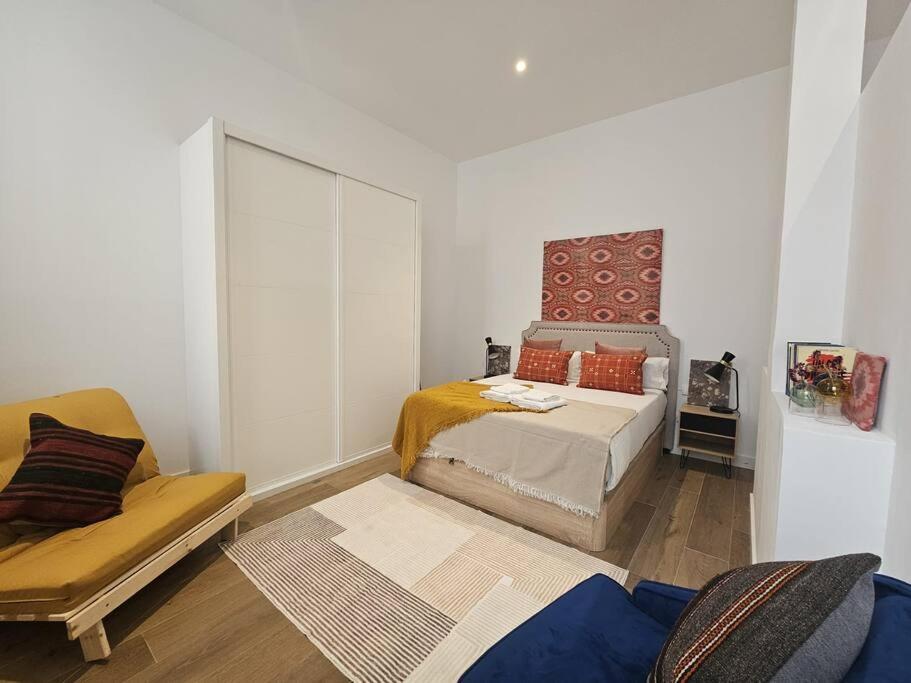 The Gabriels Con Terraza Apartment Madrid Luaran gambar