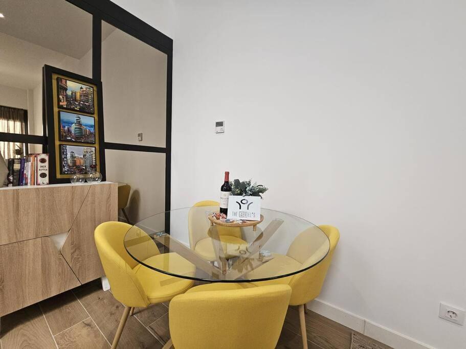 The Gabriels Con Terraza Apartment Madrid Luaran gambar